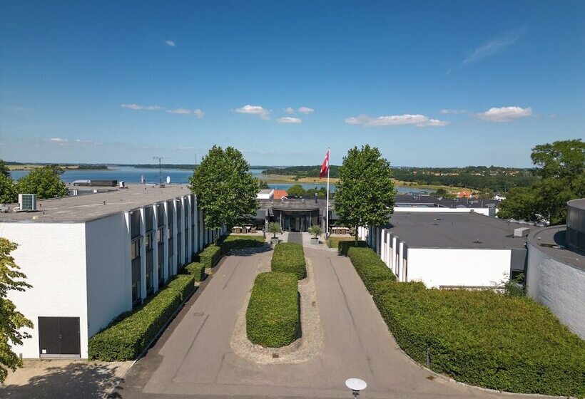 هتل Comwell Roskilde