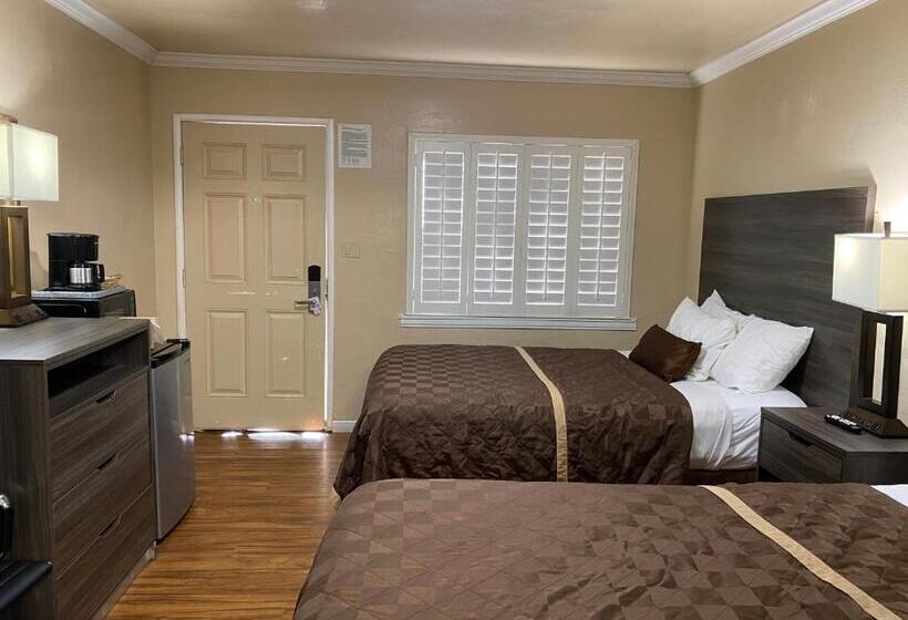 호텔 Holland Inn & Suites