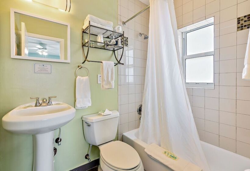 هتل Hollywood Beachside Boutique Suite