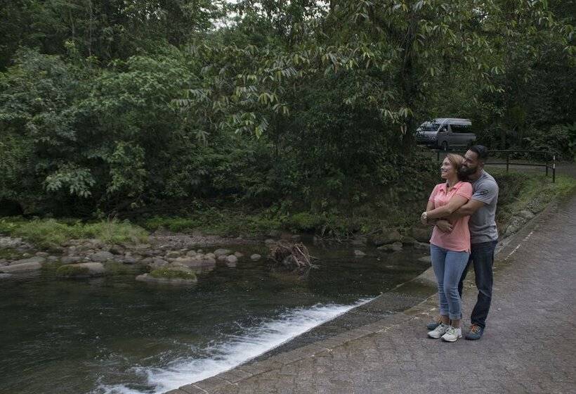 ホテル Tapirus Lodge