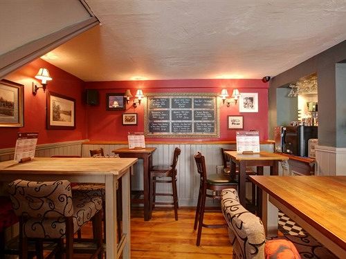 فندق The White Hart