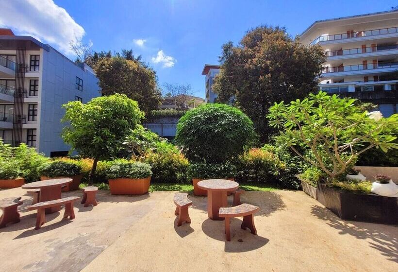 Surintra Boutique Resort