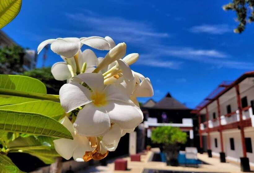 Surintra Boutique Resort