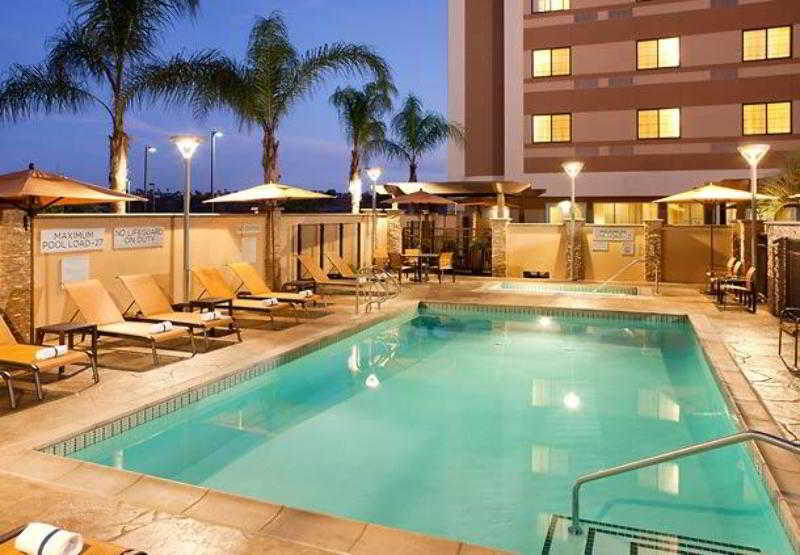 فندق Courtyard By Marriott San Diego Oceanside