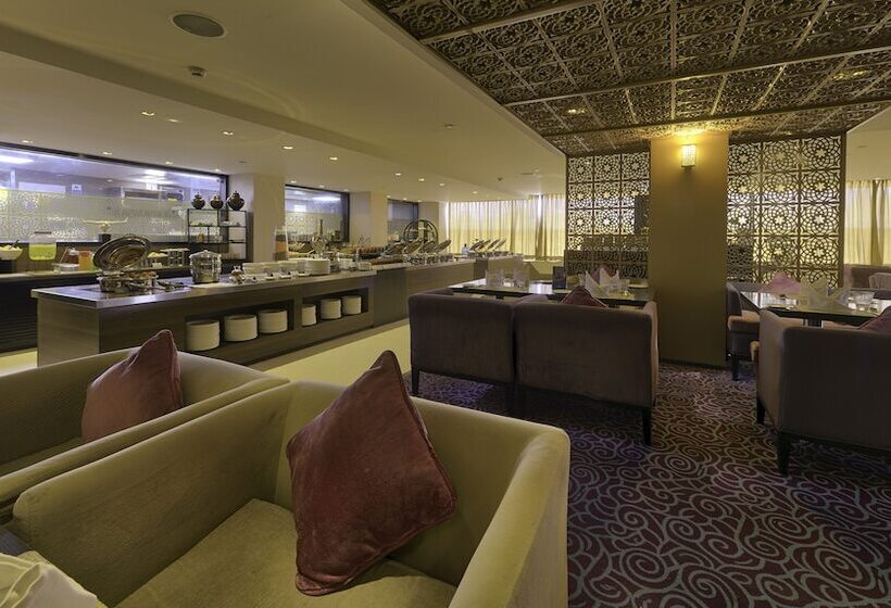 酒店 Davanam Sarovar Portico Suites Bengaluru