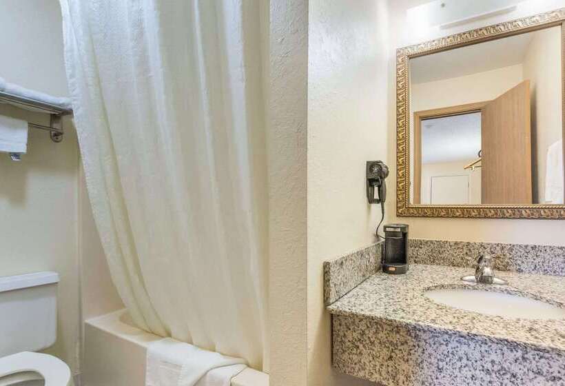 فندق Econo Lodge