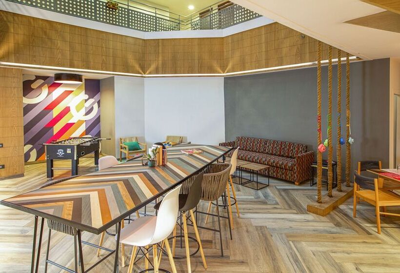 בית מלון כפרי Ginger  Pune  Wakad