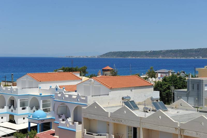 هتل Heleni Beach