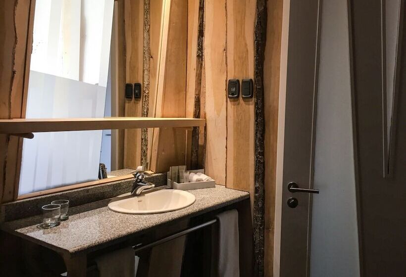 فندق Remota Patagonia Lodge