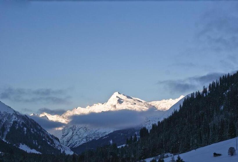 בית מלון כפרי Restaurant Walserhof