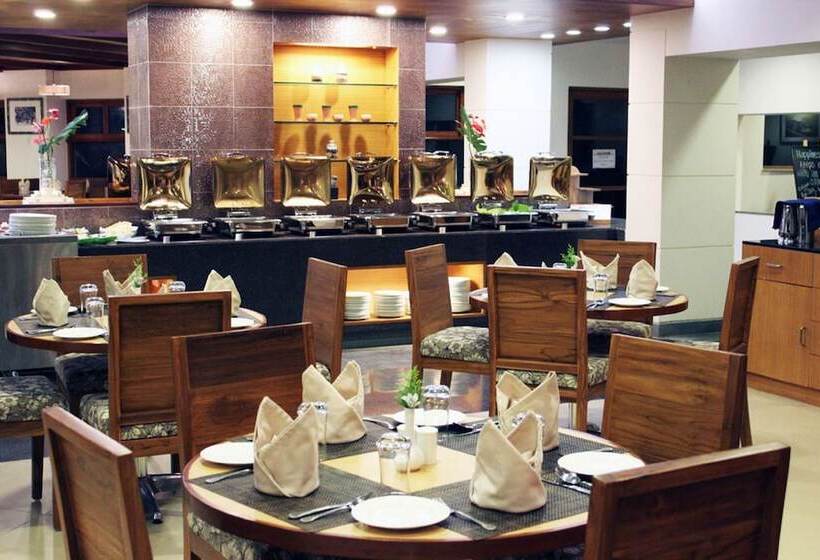 هتل Sterling Yercaud