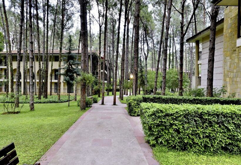 استراحتگاه Champion Holiday Village