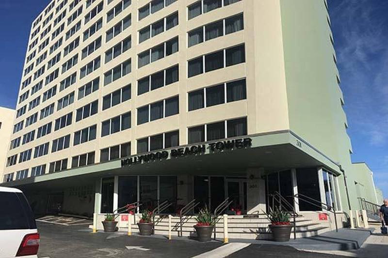 استراحتگاه Hollywood Beach Tower