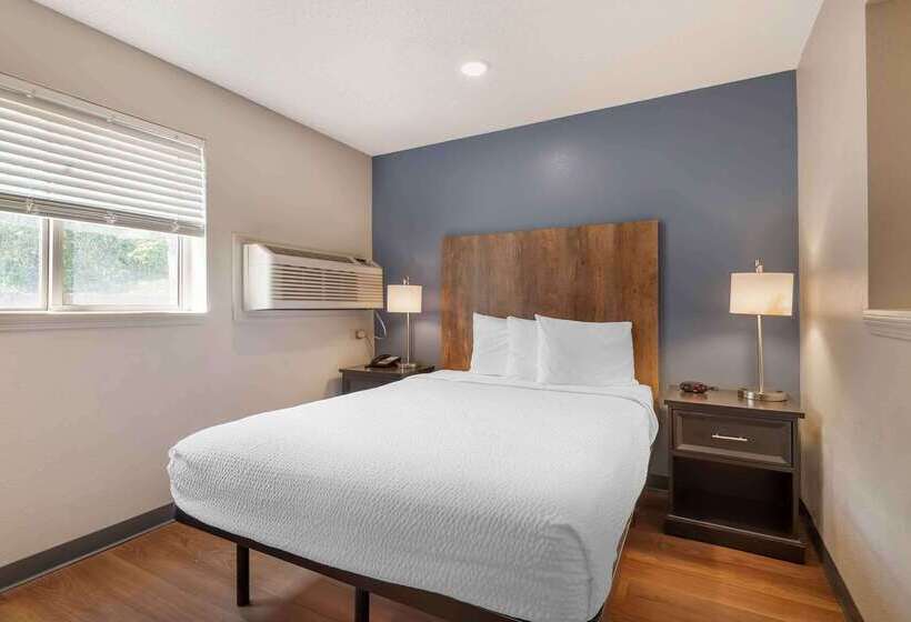 Extended Stay America Select Suites Charlotte University E