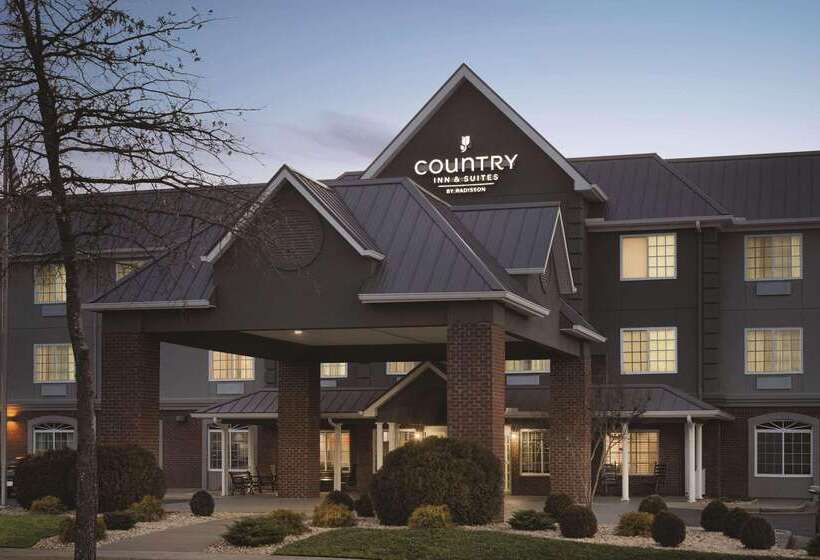 هتل Country Inn & Suites By Radisson, Madison, Al