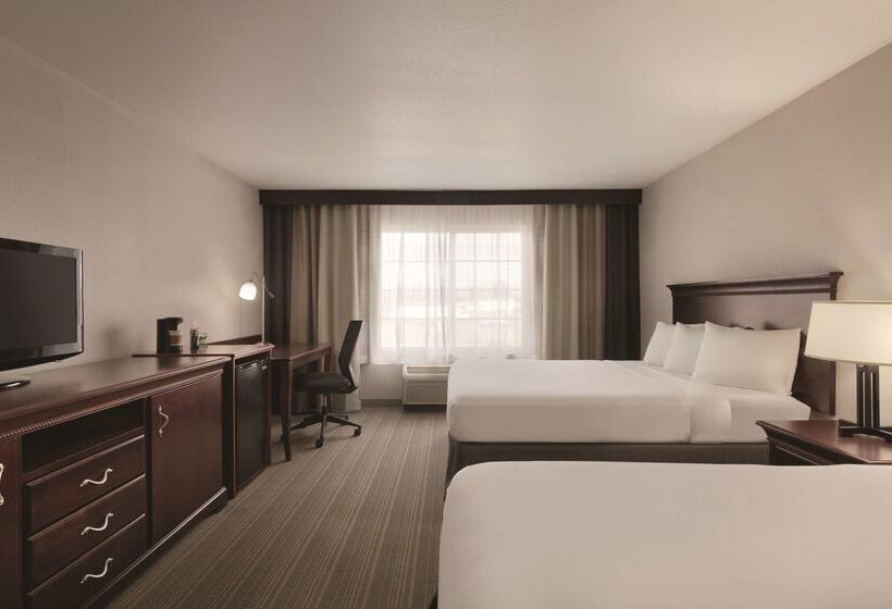 هتل Country Inn & Suites By Radisson, Madison, Al