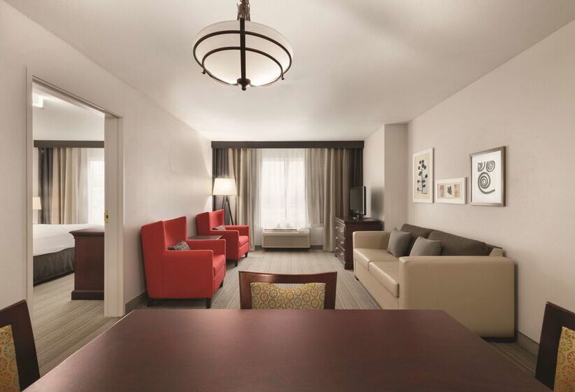 هتل Country Inn & Suites By Radisson, Madison, Al