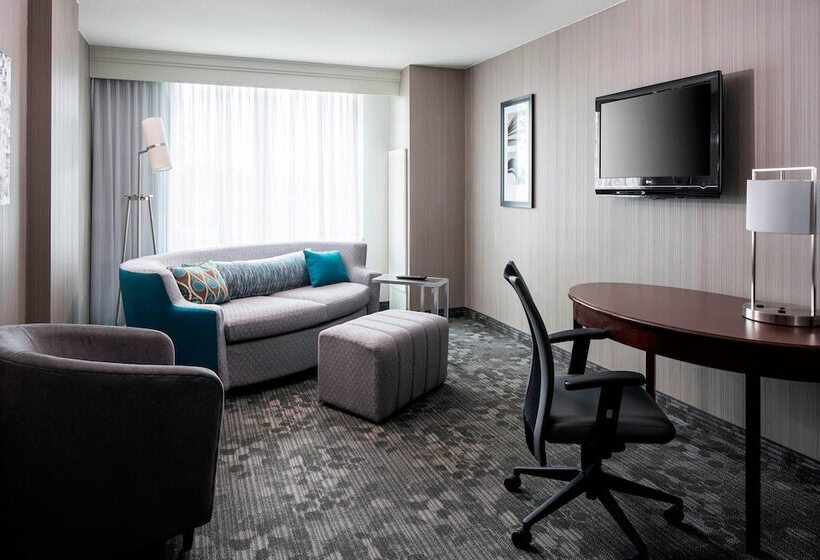 هتل Courtyard By Marriott Seattle Federal Way