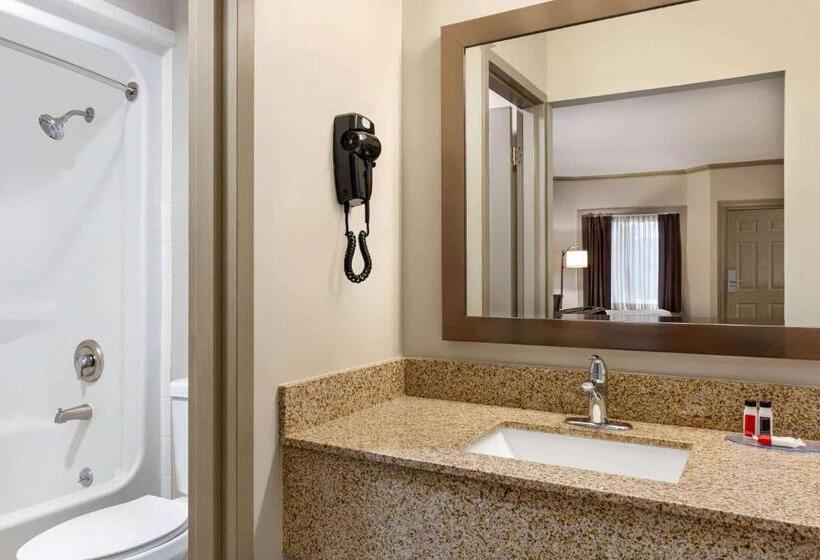 فندق Days Inn By Wyndham Kingsland Ga