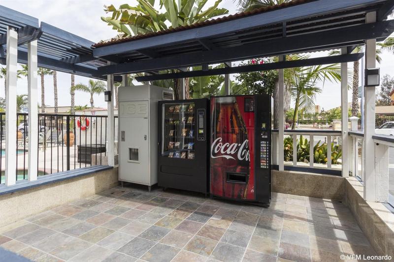 בית מלון כפרי Econo Lodge Inn & Suites Escondido Downtown