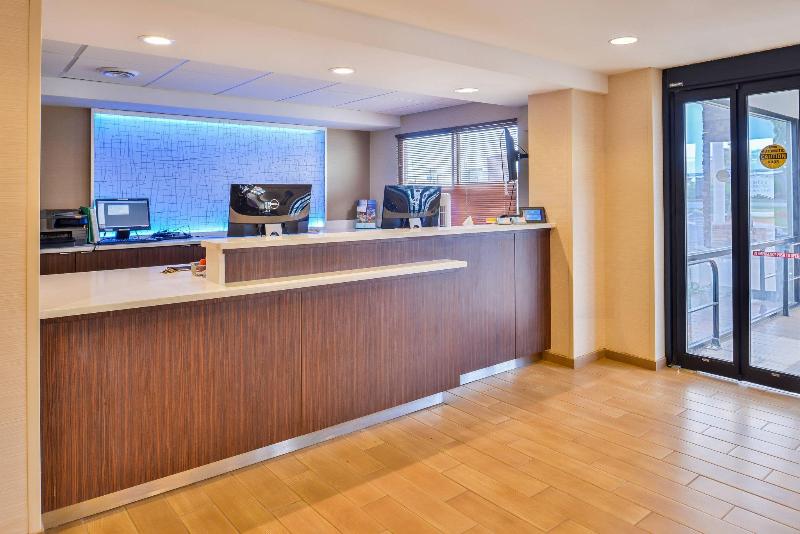 هتل Fairfield Inn Rochester Airport