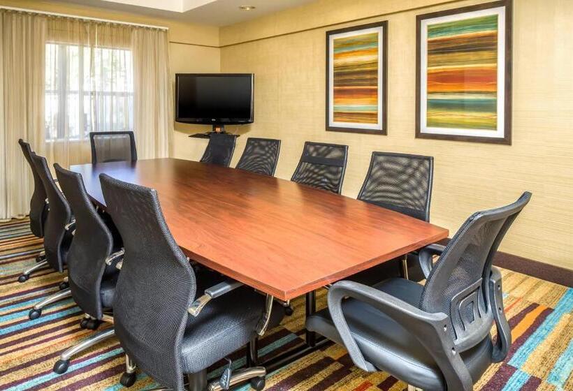 فندق Fairfield Inn & Suites Jacksonville Airport