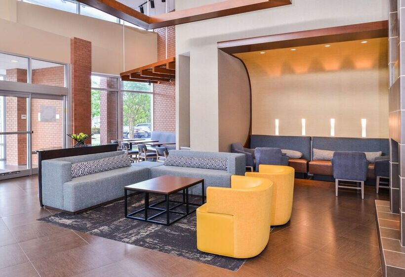 هتل Hyatt Place Chesapeake