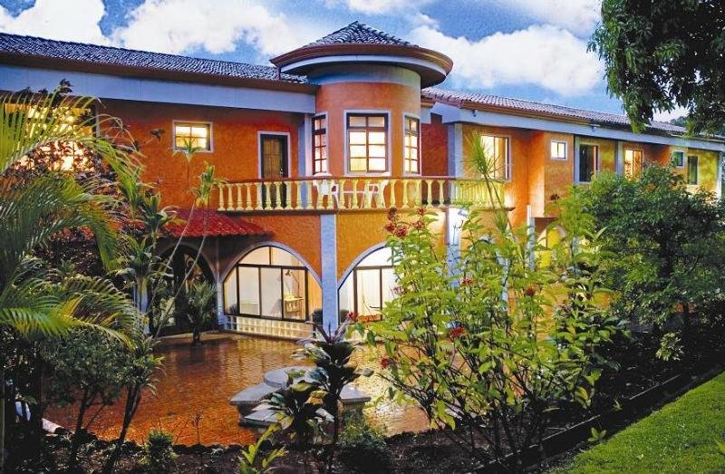 فندق Orquideas Inn