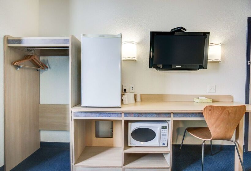Motel 6 Red Deer, Ab