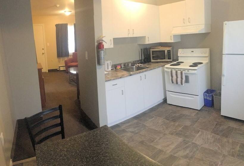 מוטל The Lincoln Inn