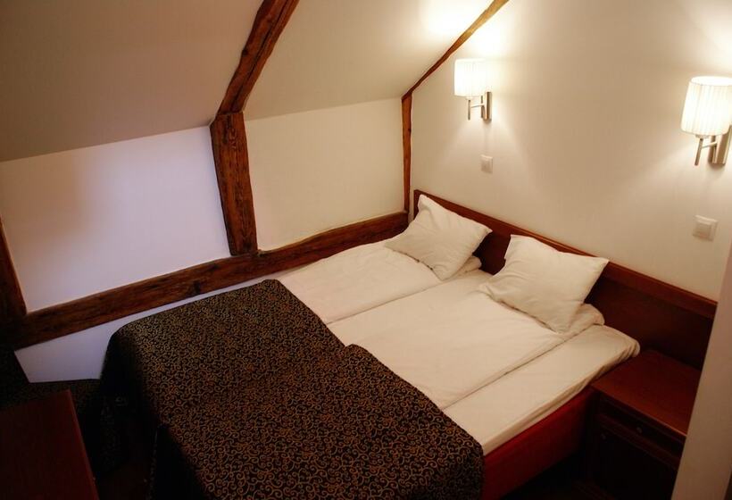 تختخواب و صبحانه Gotthard Residents