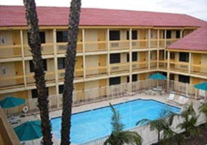 Extended Stay America Suites  Orange County  Anaheim Convention Center