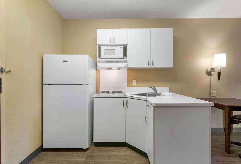 Extended Stay America Suites  Savannah  Midtown