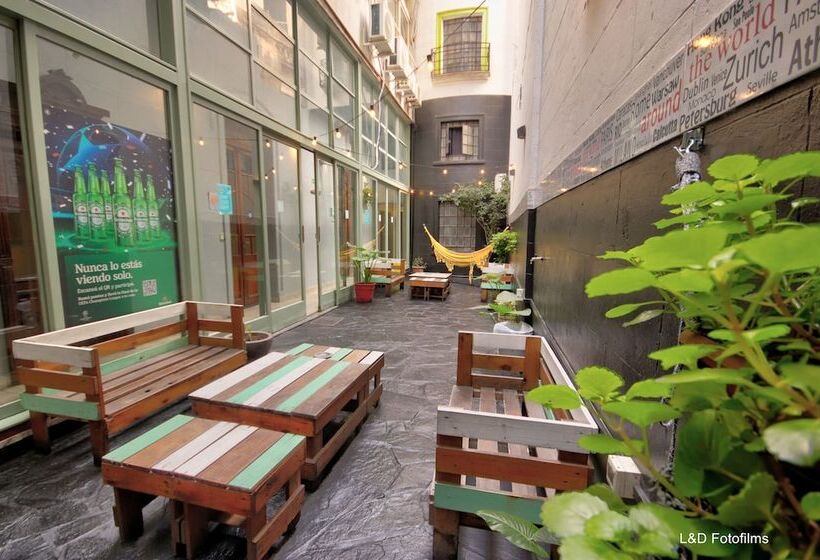 Play Hostel Arcos