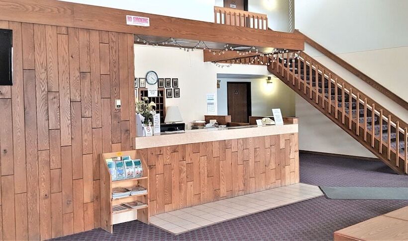 فندق Amerivu Inn & Suites Avon