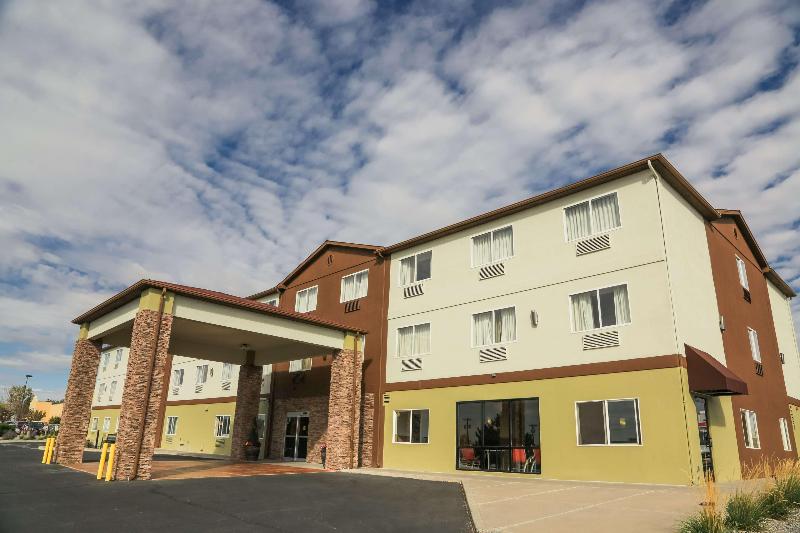 هتل Best Western Plus The Four Corners Inn