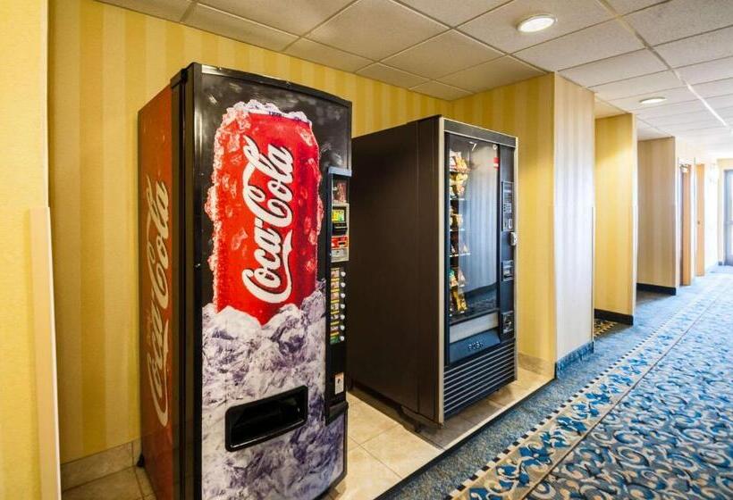 هتل Comfort Inn & Suites