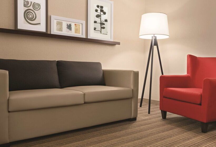 هتل Country Inn & Suites By Radisson, Georgetown, Ky