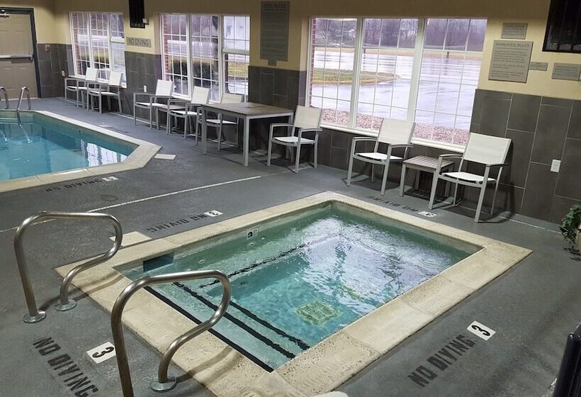 هتل Country Inn & Suites By Radisson, Georgetown, Ky