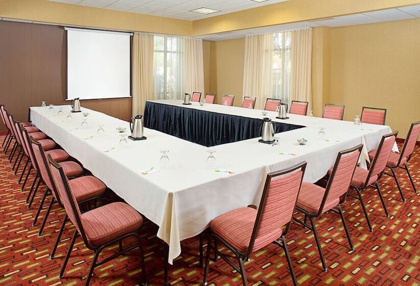 فندق Courtyard By Marriott Sacramento Midtown