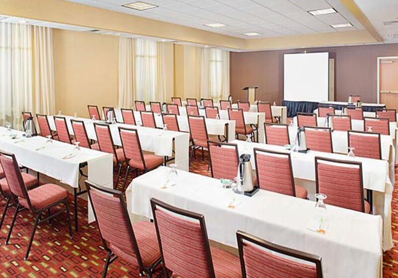 فندق Courtyard By Marriott Sacramento Midtown