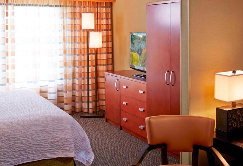 فندق Courtyard By Marriott Ithaca Airport/university