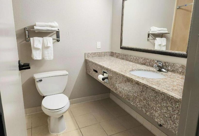 فندق Days Inn By Wyndham Laplace New Orleans