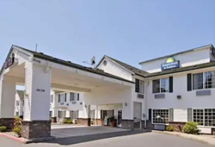 호텔 Days Inn & Suites By Wyndham Gresham