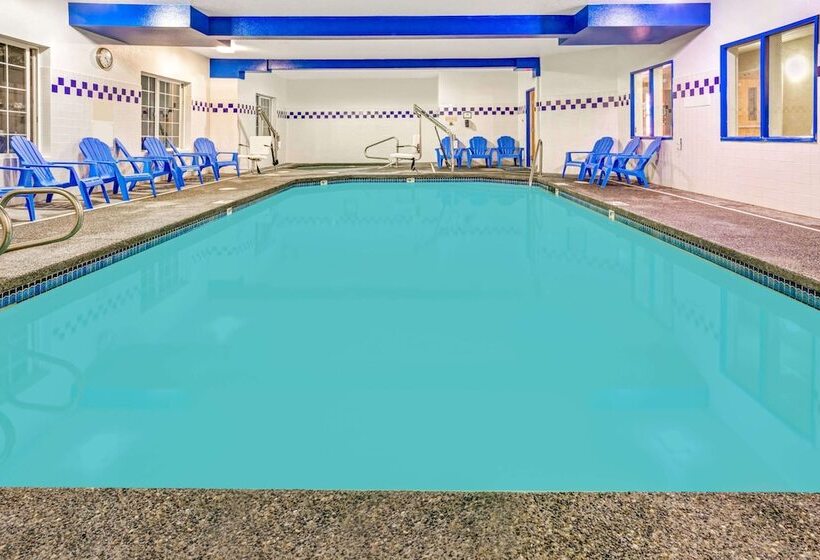호텔 Days Inn & Suites By Wyndham Gresham