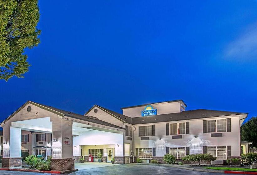 호텔 Days Inn & Suites By Wyndham Gresham