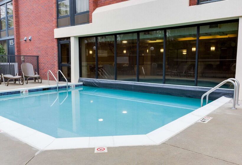 هتل Drury Inn & Suites Birmingham Grandview