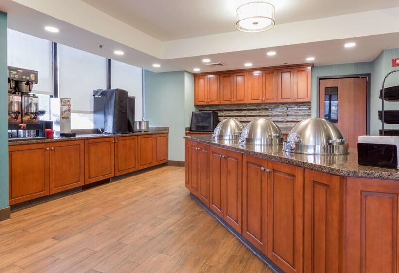 هتل Drury Inn & Suites Birmingham Grandview