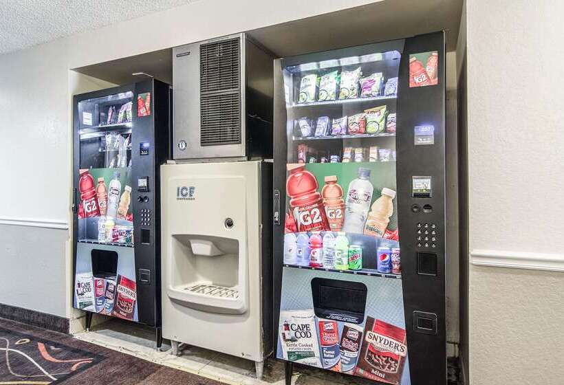 فندق Econo Lodge Darien