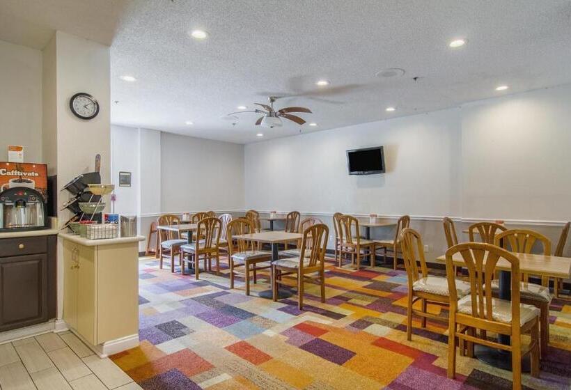 فندق Econo Lodge Darien